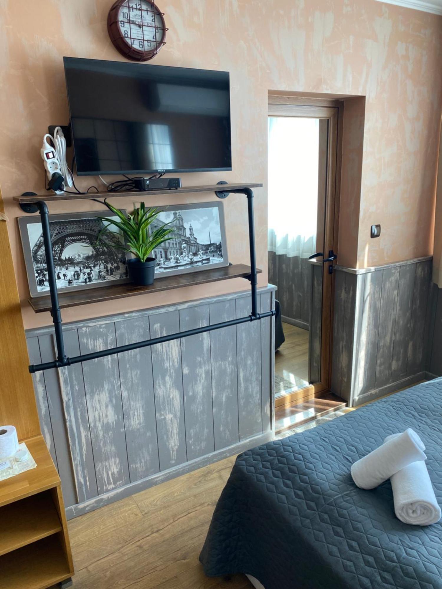 City Hotel Veliko Tarnovo Eksteriør billede